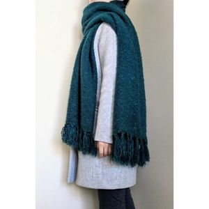 Uniqlo Hunter Green Fringed Large Knit Scarf